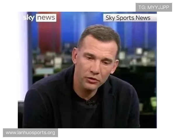 续约风波引发巨大争议 回应立场引两极评价再成焦点