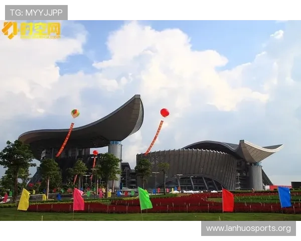 世博体育中心:创新与活力并存的城市运动新地标 世博体育中心:创新与活力并存的城市运动新地标